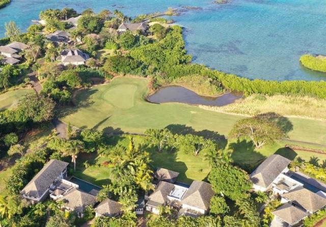 Anahita Resort