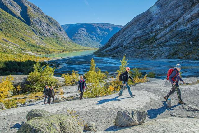 Turistika u ledovce Nigardsbreen