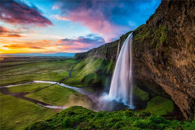 Island - Seljalandsfoss