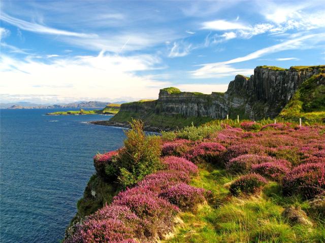 Skotsko - Vnější Hebridy - ostrov Isle Of Skye - Kilt Rock