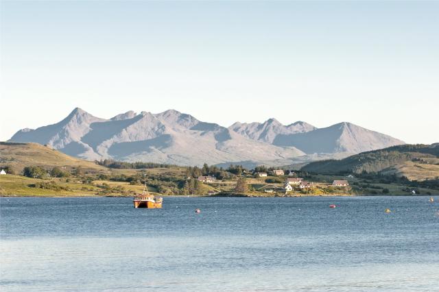 Skotsko - Vnější Hebridy - ostrov Isle Of Skye - Portree
