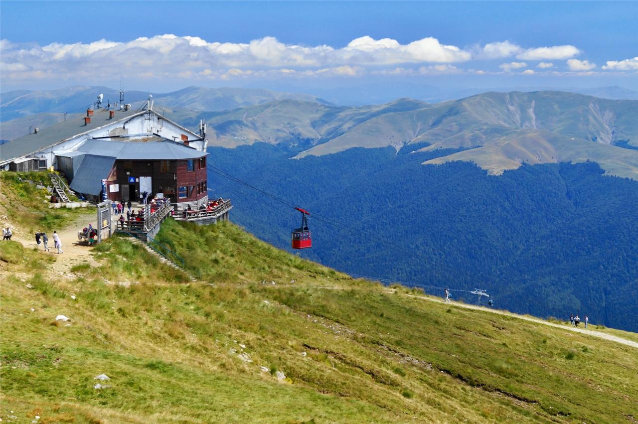 Lanovka v pohoří Bucegi.
