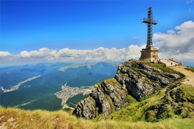 Bucegi - Heroes' Cross on Caraiman Peak, známý jako kříž národn