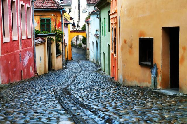 Rumunsko - Sighisoara - typické uličky