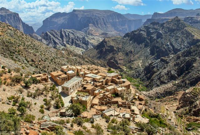 Oman-iStock-1399340159
