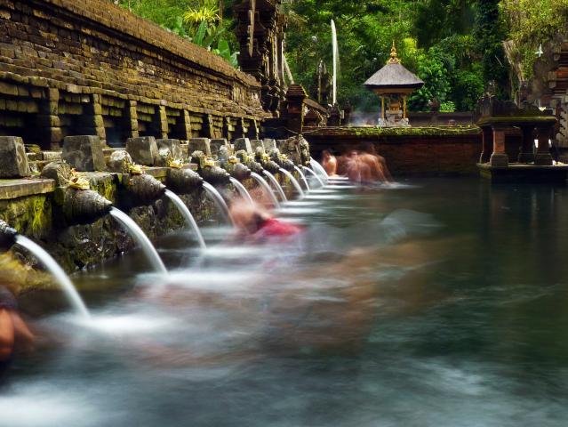 Holy Spring Water Temple, Bali_shutterstock_286319627