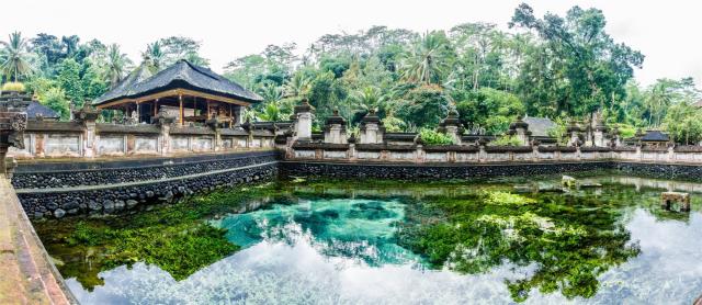 Holy Spring Water Temple Pura Tirta Empul_shutterstock_53254676