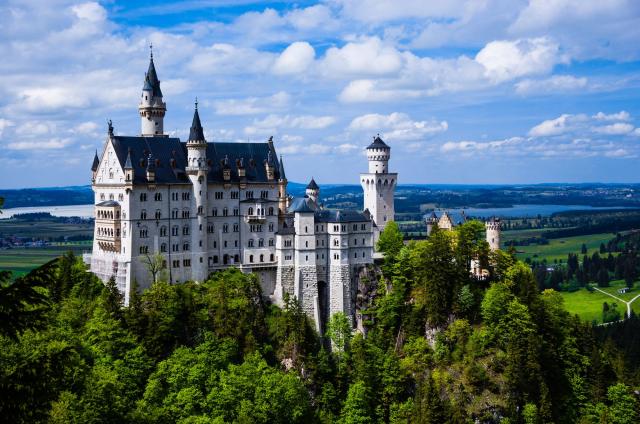 via claudia_Nemecko_Neuschwanstein_castle_43968652