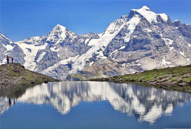 fotogenické jezero Grauseewli pod Schilthornem