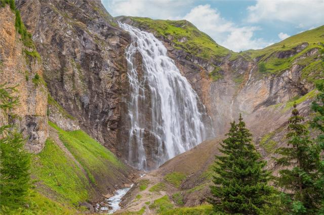 Švýcarsko -  Engstligen Waterfall