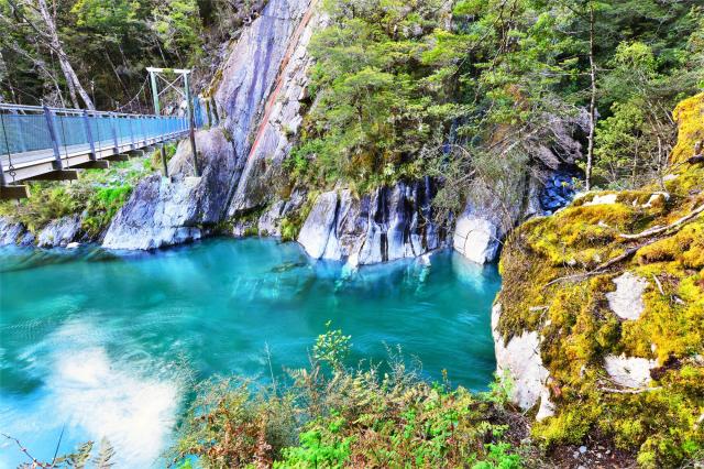 Nový Zéland - Blue Pools