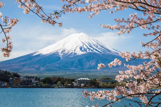 Japonsko - jezero Kawaguchiko, hora Fuji