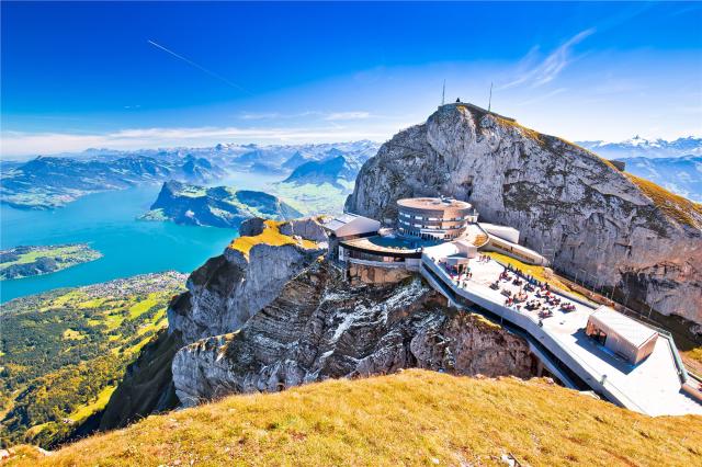 Pilatus a výhled na Luzernské jezero