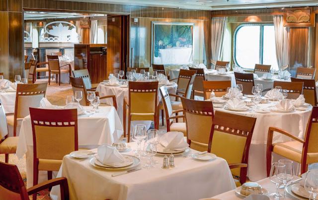 Queen Mary 2 - interier