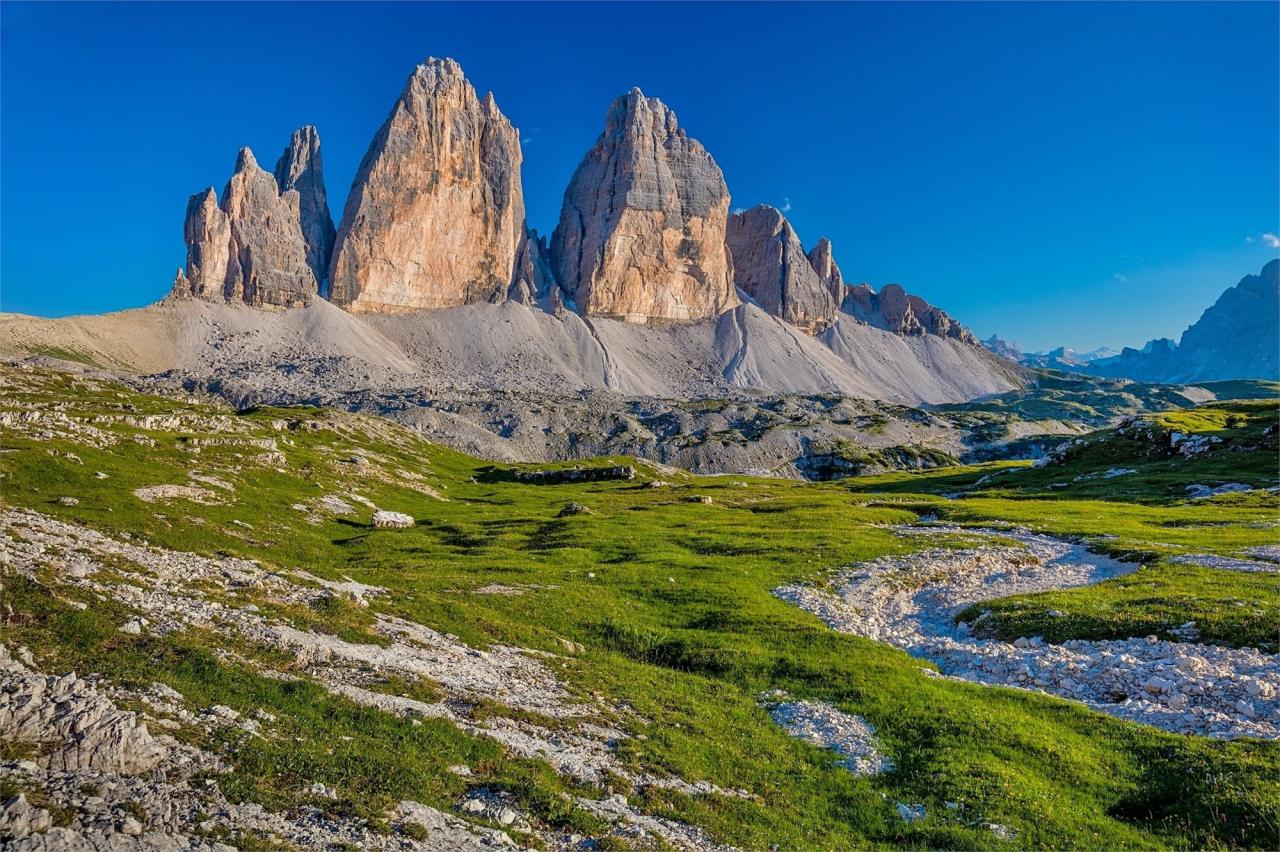 Zahrada Dolomit - Itálie