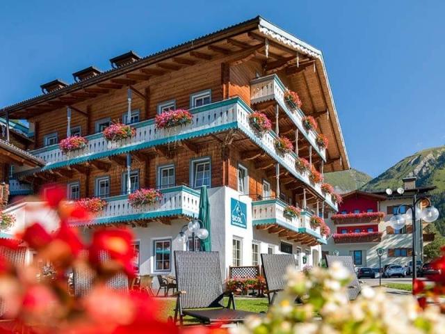 scol-sporthotel-grossglockner-hotel-teaser-8d87ed6b