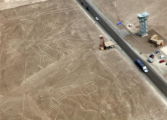 Peru_Nazca s vezi_shutterstock_1413849464