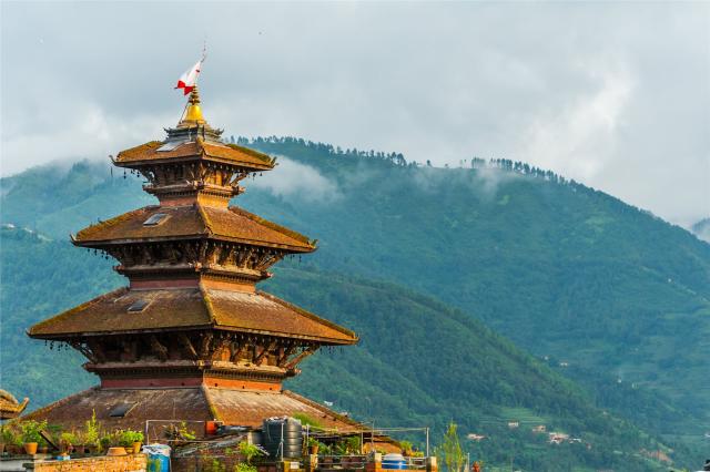Nepál - královské město Bhaktapur, chrám Nyatapola