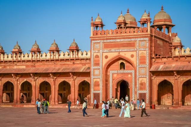 Indie - brány města Fatehpur Sikri