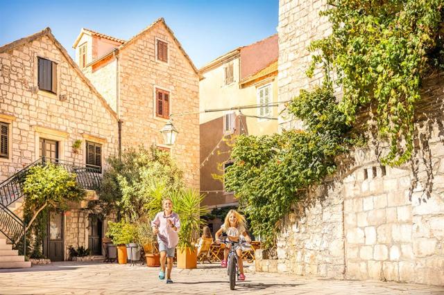 ARKADA SUNNY HOTEL BY VALAMAR, Chorvatsko - Ostrov Hvar - Stari