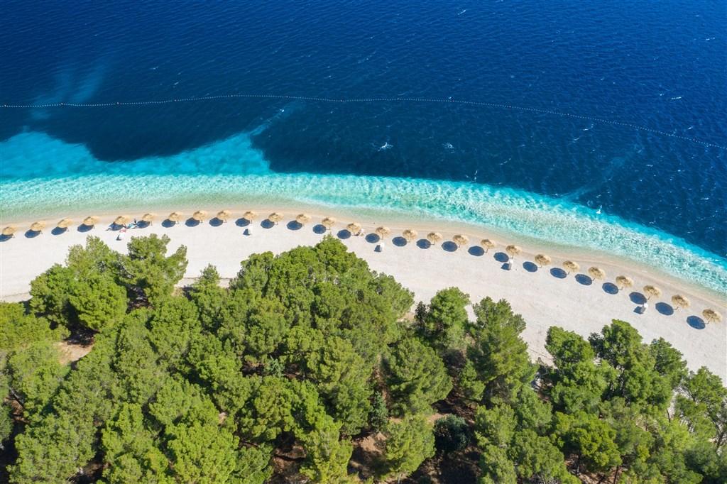 Hotel ZORA, Primošten - pláž