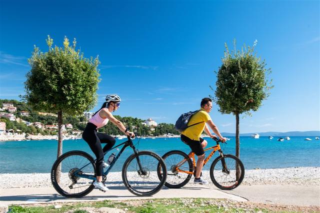 Mobilní domky RABAC s polopenzí - kemp Oliva, Rabac
