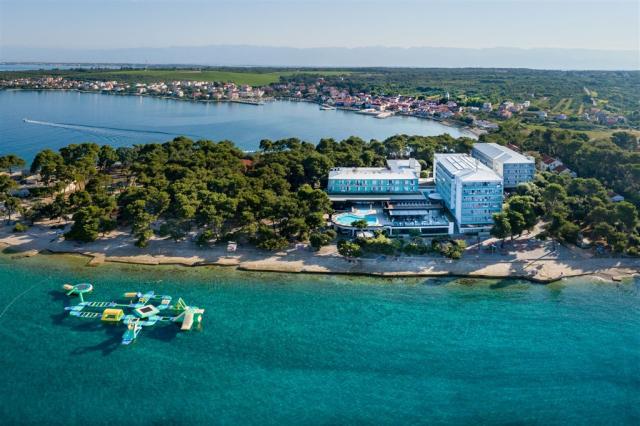 Hotel PINIJA, Petrčane