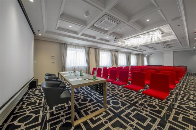 GRAND HOTEL SLAVIA, Baška Voda