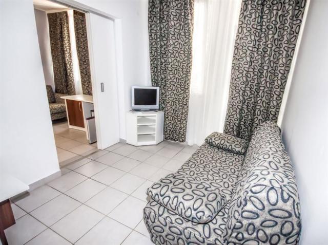 dvoulůžková ložnice a denní místnost - typ 2+2 BM FAMILY