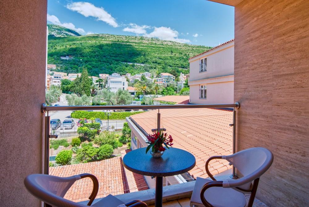 Hotel PALAS, Černá Hora - Budvanská riviéra - Petrovac, zobraze