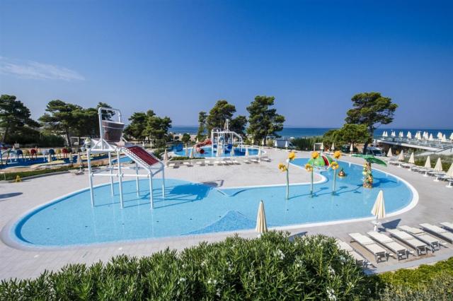 Apartmány ZATON HOLIDAY RESORT 4*, Chorvatsko - Severní Dalmáci