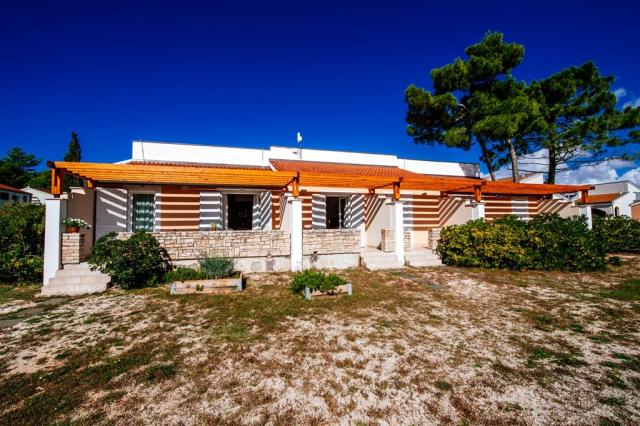 Apartmány ZATON HOLIDAY RESORT 4*, Chorvatsko - Severní Dalmáci