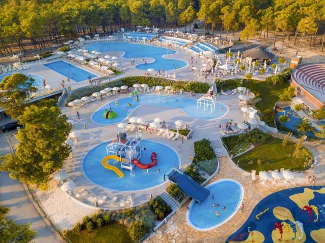 Apartmány ZATON HOLIDAY RESORT 4*, Chorvatsko - Severní Dalmáci