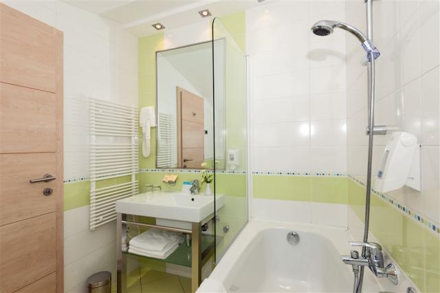 dvoulůžková ložnice a denní místnost - typ APT. 2+2 B