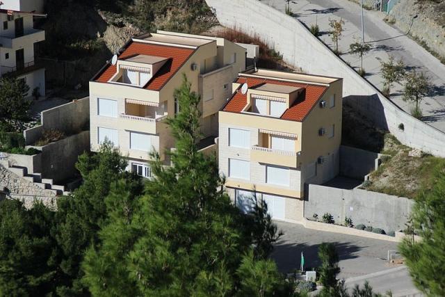 Apartmány ASTRA a PINIJA, Chorvatsko - Střední Dalmácie - Brela