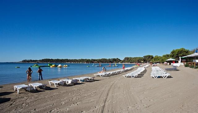 Arena Hotel HOLIDAY, Medulin - pláž