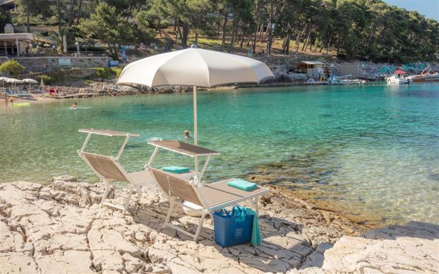 Wellness Hotel AURORA, Mali Lošinj - pláž