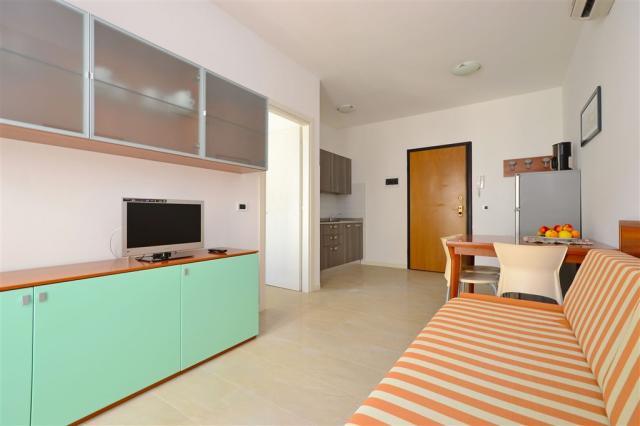 dvoulůžková ložnice a denní místnost - typ APT. 2+2 B4