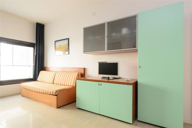 dvě dvoulůžkové ložnice a denní místnost - typ APT. 4+2 C6