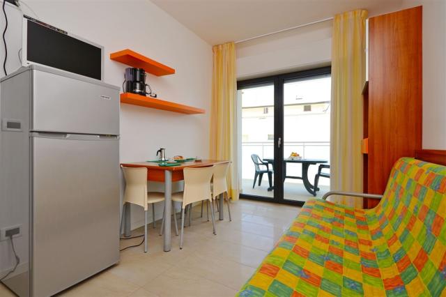 dvoulůžková ložnice a denní místnost - typ APT. 2+1 B3