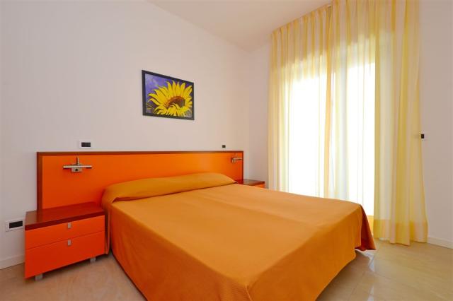dvoulůžková ložnice a denní místnost - typ APT. 2+1 B3