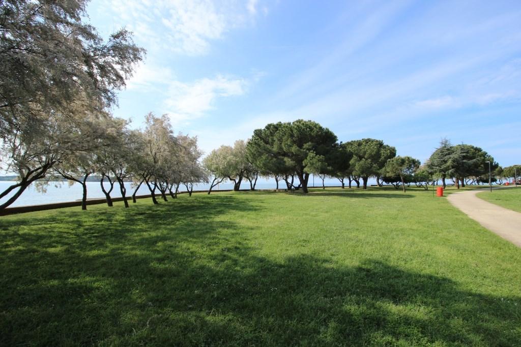 Novigrad - pláž