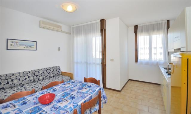třílůžková a dvoulůžková ložnice, denní místnost - typ APT. 5+2