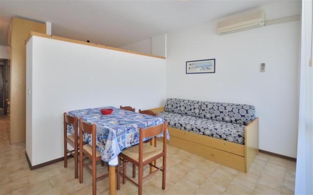 třílůžková a dvoulůžková ložnice, denní místnost - typ APT. 5+2