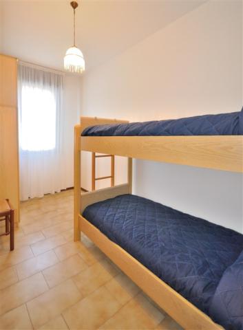 třílůžková a dvoulůžková ložnice, denní místnost - typ APT. 5+2