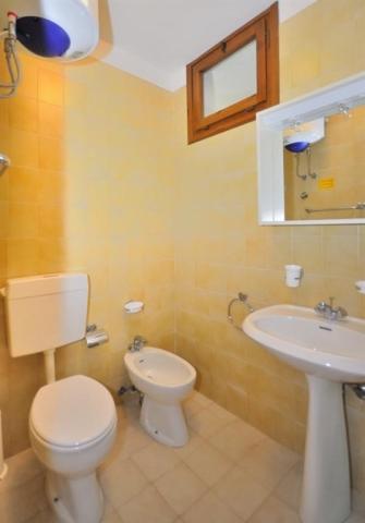 třílůžková ložnice a denní místnost - typ APT. 3+2 A
