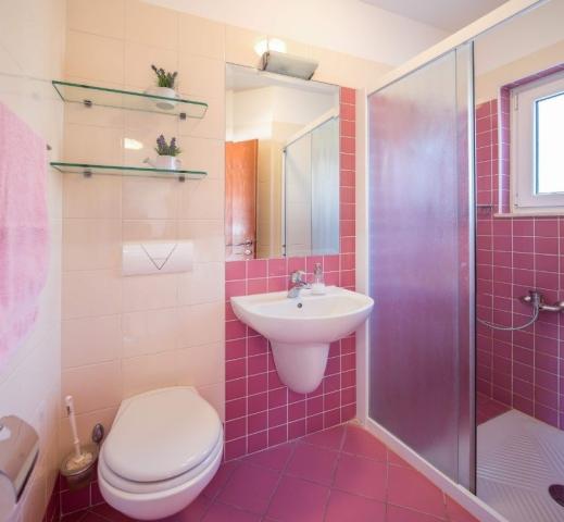dvě dvoulůžkové ložnice a denní místnost - typ APT. 4(+1)