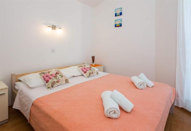 dvě dvoulůžkové ložnice a denní místnost - typ APT. 4(+1)