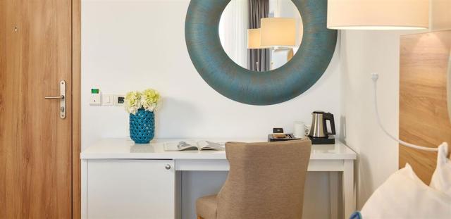 TUI BLUE ADRIATIC BEACH RESORT, Chorvatsko - Střední Dalmácie -