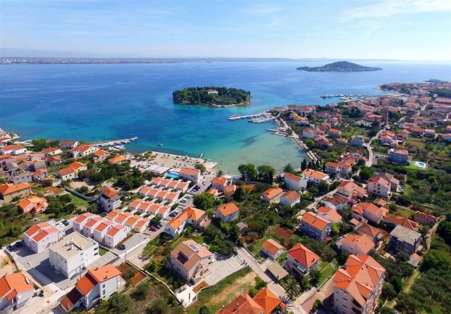 Vily DALMACIJA, Preko